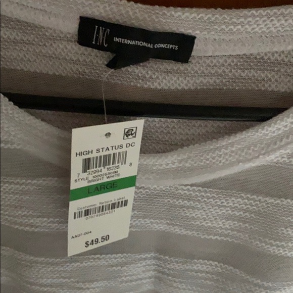 NWT INC top - Picture 2 of 3